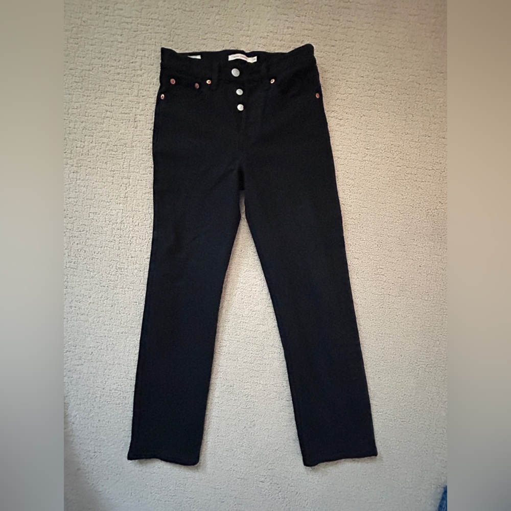 Wedgie Straight 24 Waist Levi Jeans